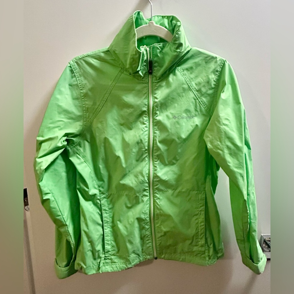 Columbia Women’s Lightweight Windbreaker Jacket – Bright Green, Size Small (EUC)